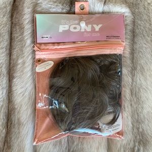INH clip in ponytail